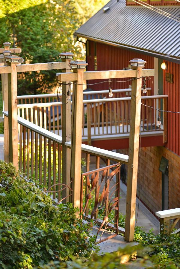 Salishan Tree House Suite Cowichan Bay Buitenkant foto